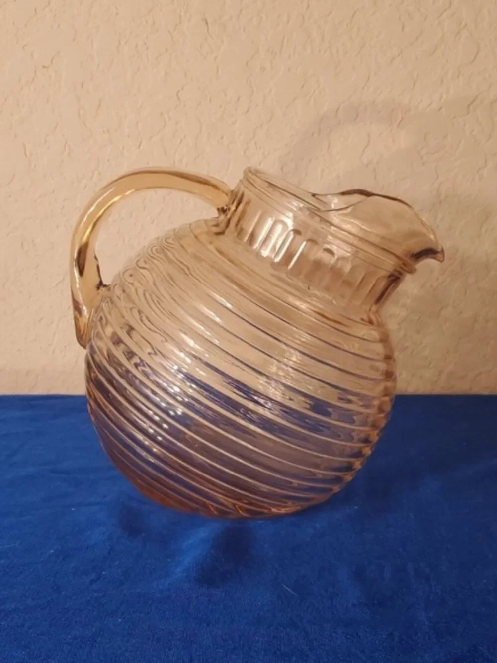 VTG Anchor Hocking Manhattan Pink Depression Glass Tilted Ball Pitcher 80 oz Ice